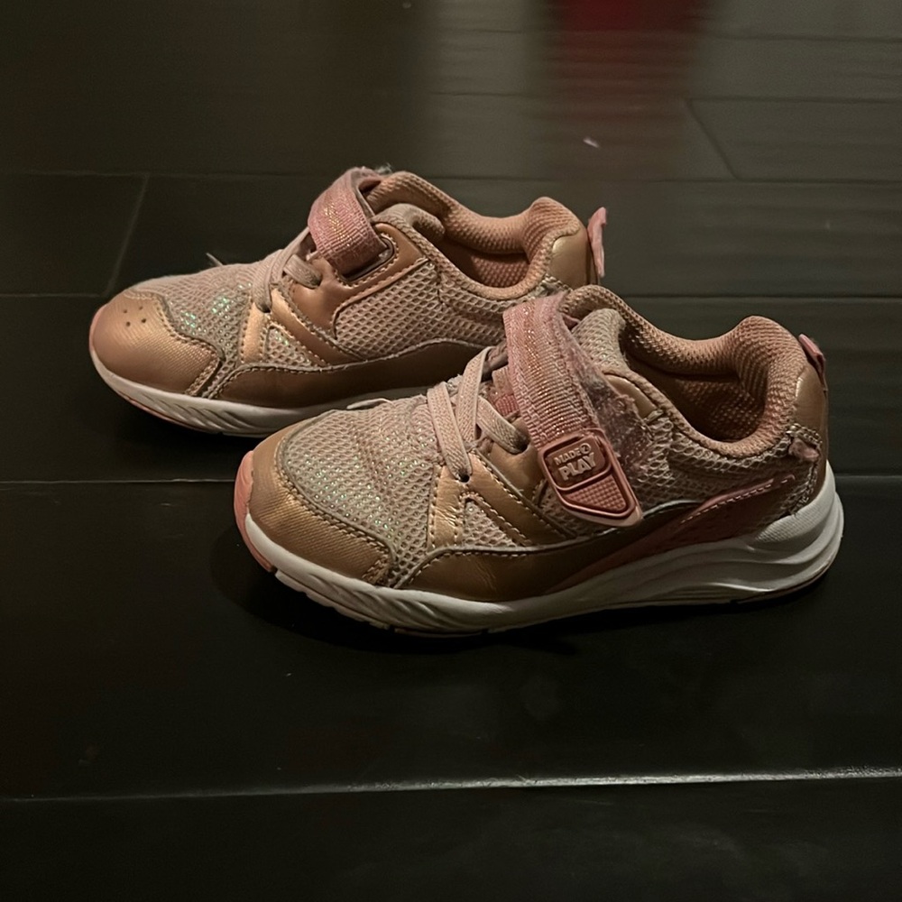 Toddler girl sneakers